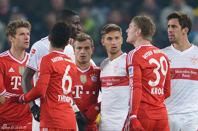 攻让队友轻 攻让队友轻