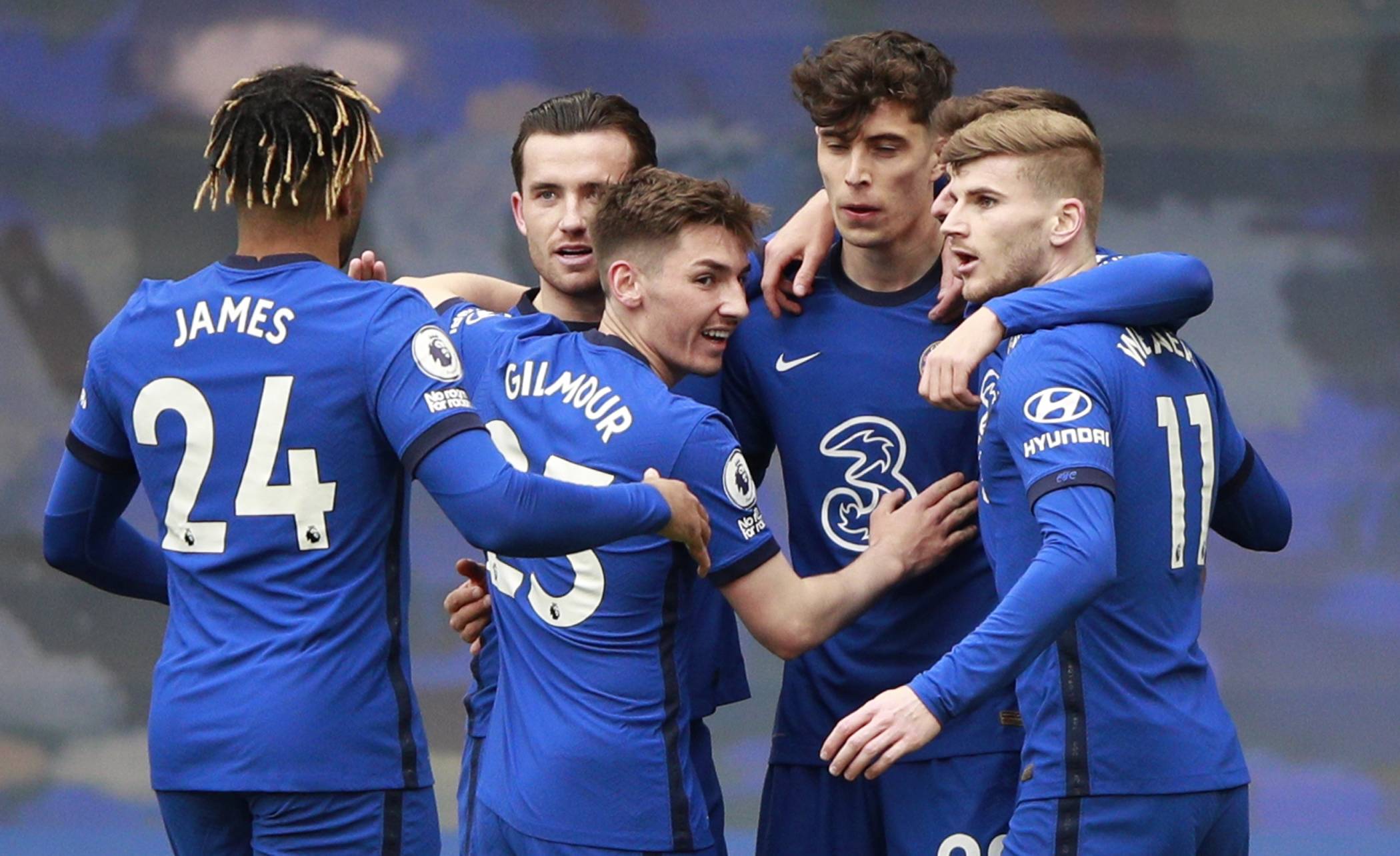 来自世界各 来自世界各