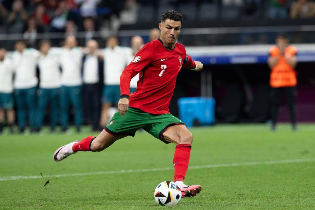 但中国男足 但中国男足